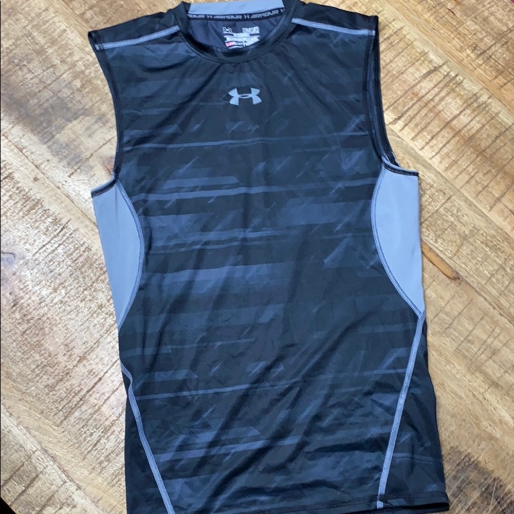 Men’s athletic shirt